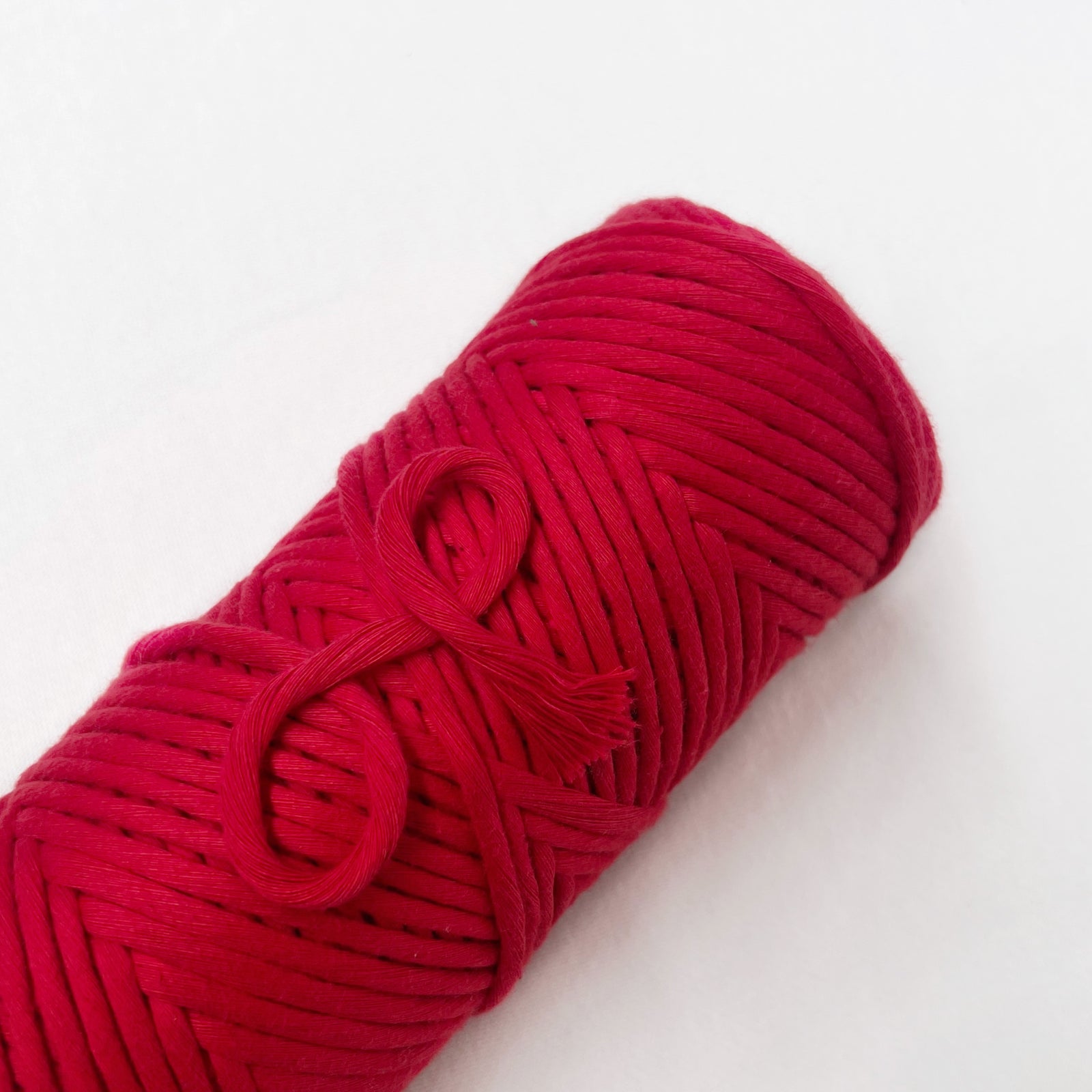 Cloud 9 Macrame String // Ladybug Red