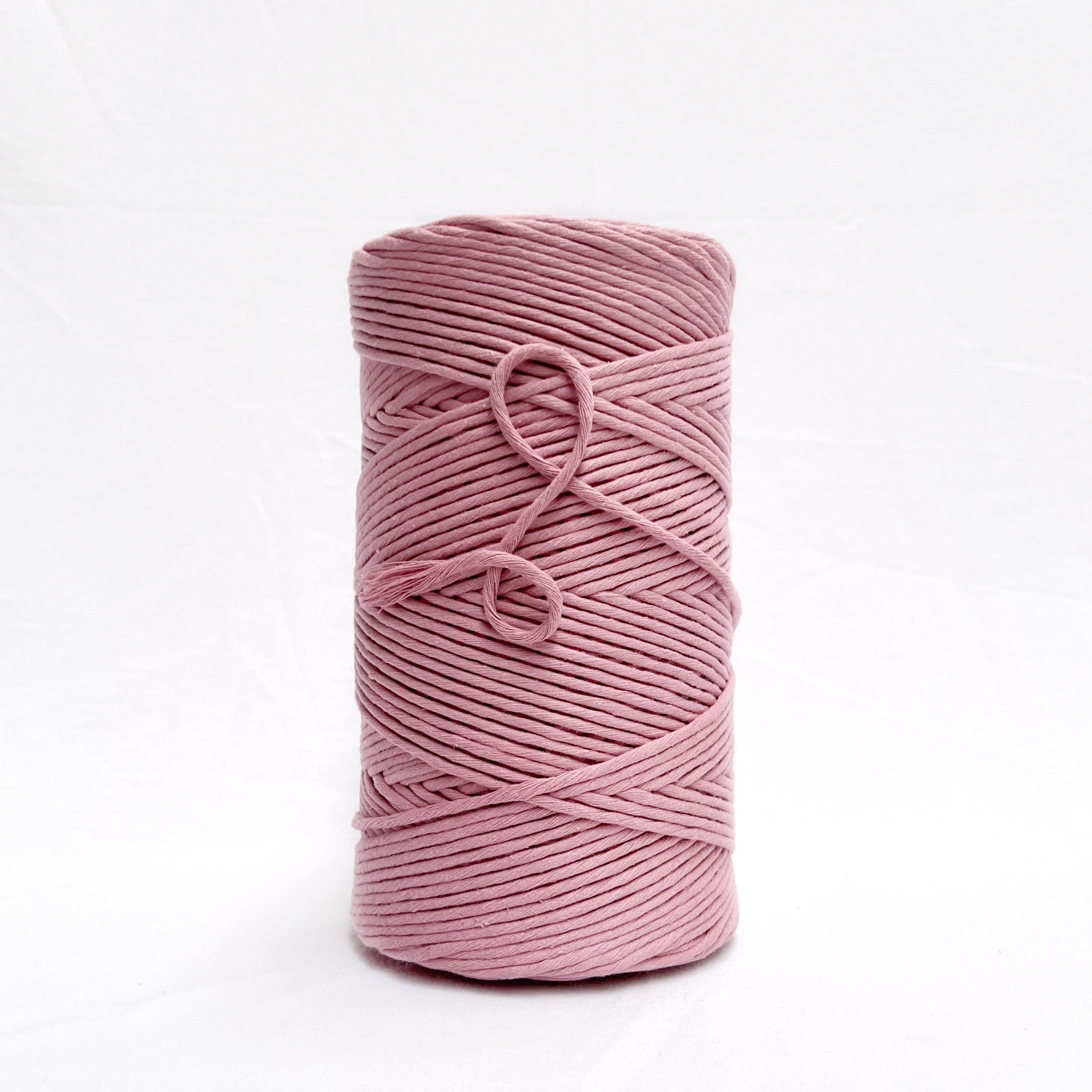 mary maker studio 1kg 5mm recycled cotton macrame string in vintage pink colour suitable for macrame workshops beginners and advanced artists