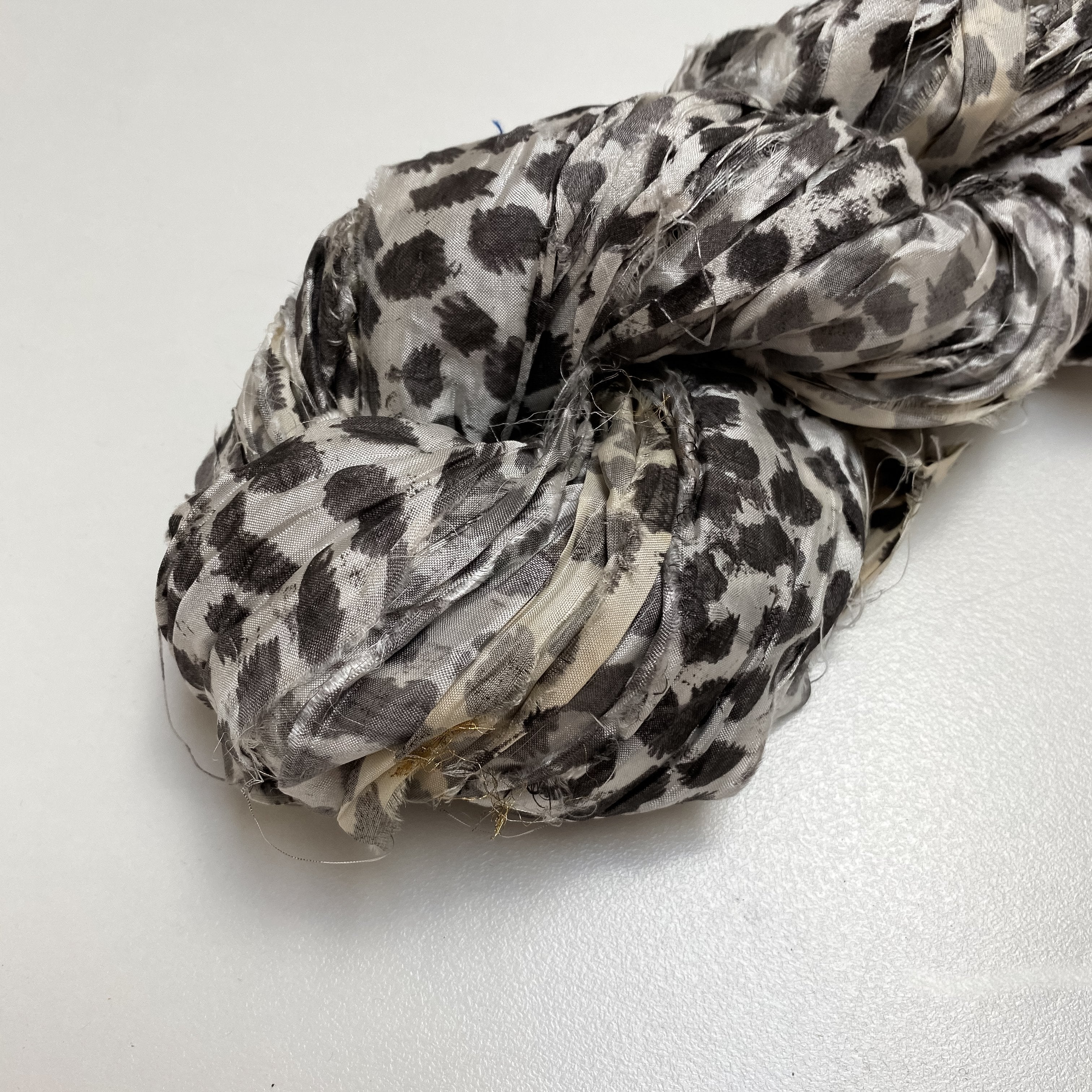 Mary Maker Studio ribbons Snow Light Sari Silk Leopard Ribbon macrame cotton macrame rope macrame workshop macrame patterns macrame