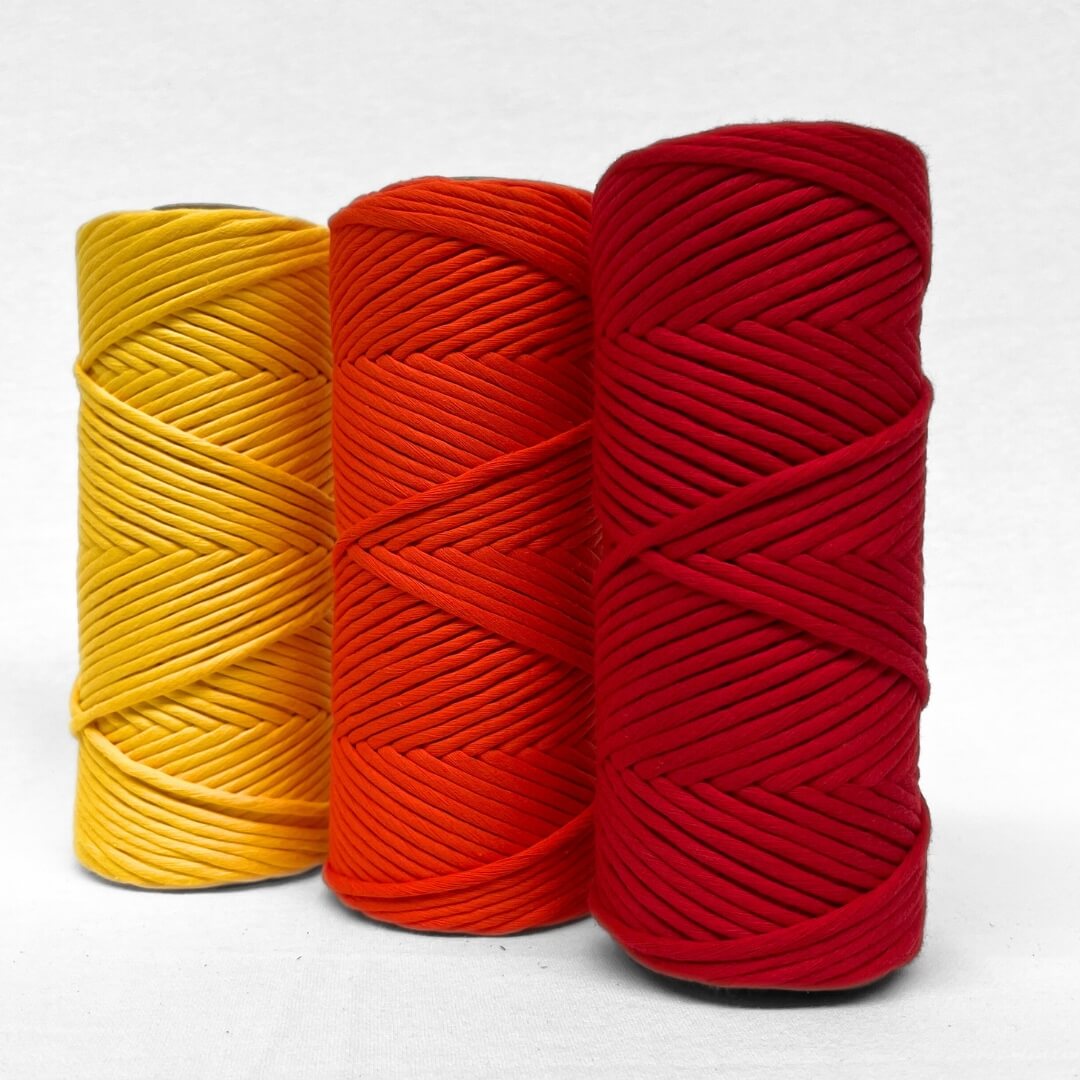 Cloud 9 Macrame String // Ladybug Red
