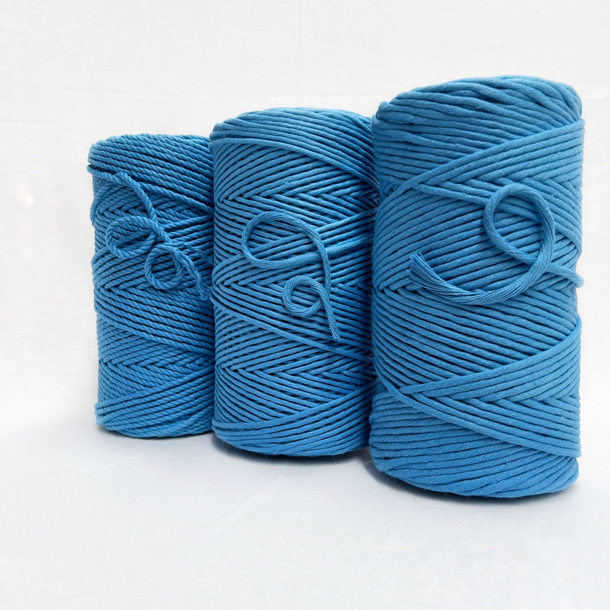 mary maker studio 1kg 4mm recycled cotton macrame rope in bright bondi blue colour suitable for macrame workshops beginners and advanced artists