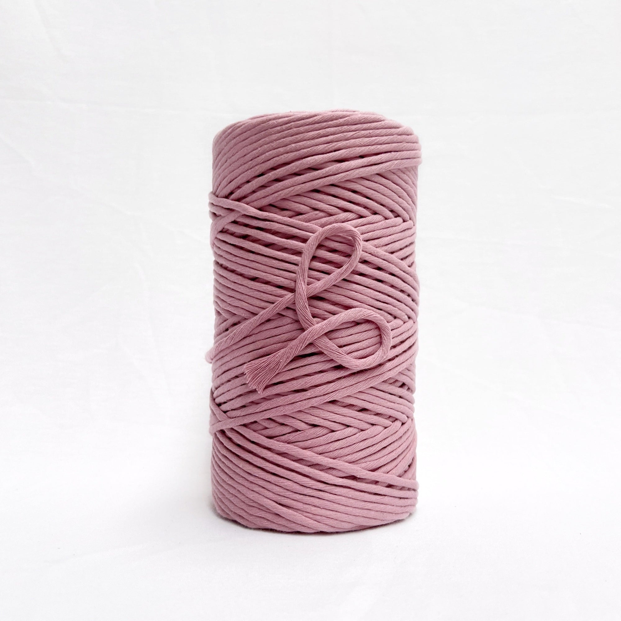 mary maker studio 1kg 5mm recycled cotton macrame string in vintage pink colour suitable for macrame workshops beginners and advanced artists
