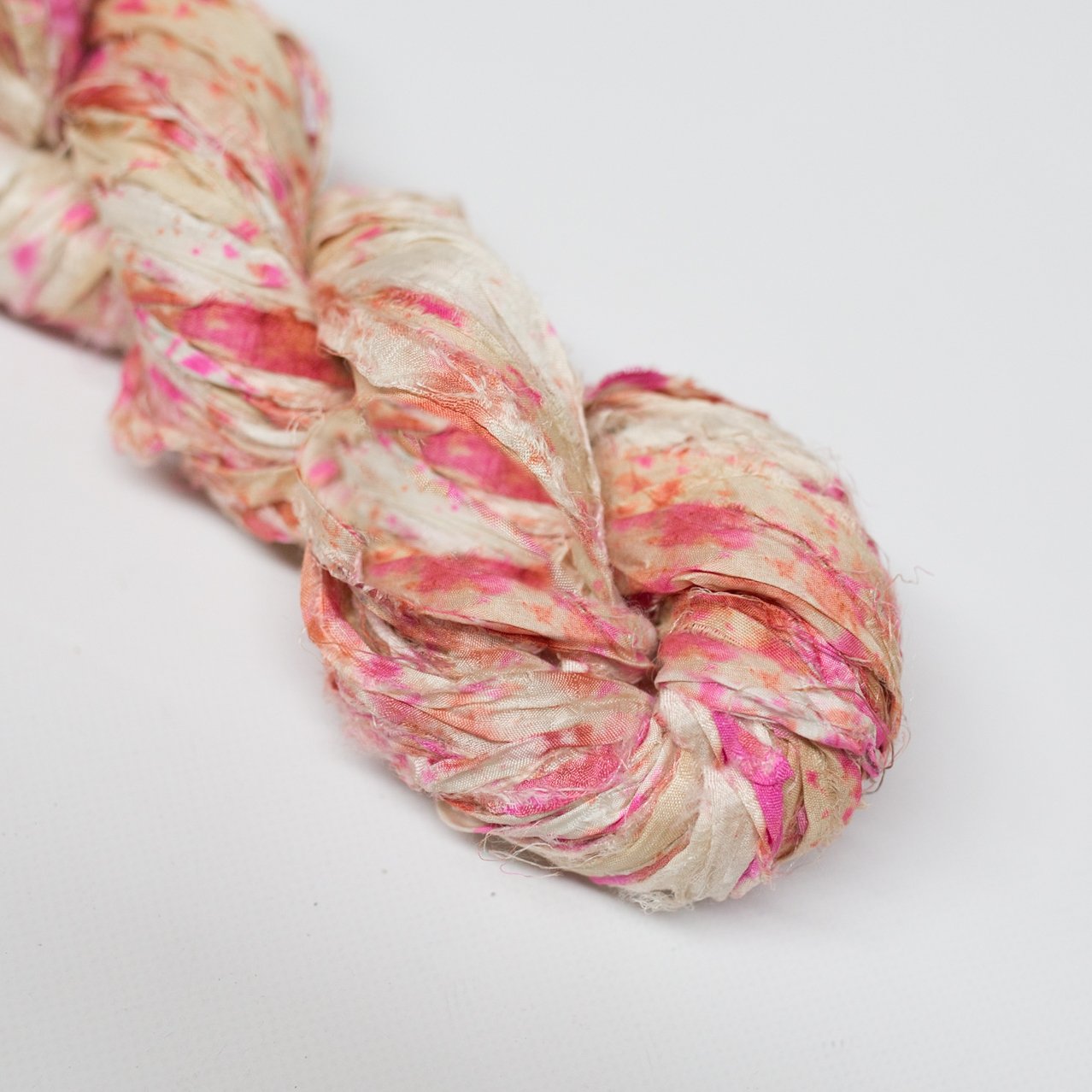 100 g Recycled Sari Silk Ribbon Yarn Coral